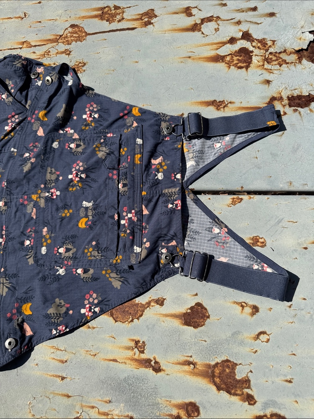 Rare Duluth Heirloom Gardening Overalls - Picture 5 of 10